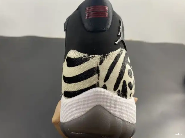 Bmlin shoes AR0715-010 AIR JORDAN ANIMAL 11 INSTINCT 0530